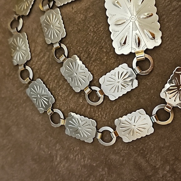VTG Cowboy Core Southwestern Etched Concho Metal Chain Belt - Picture 5 of 10